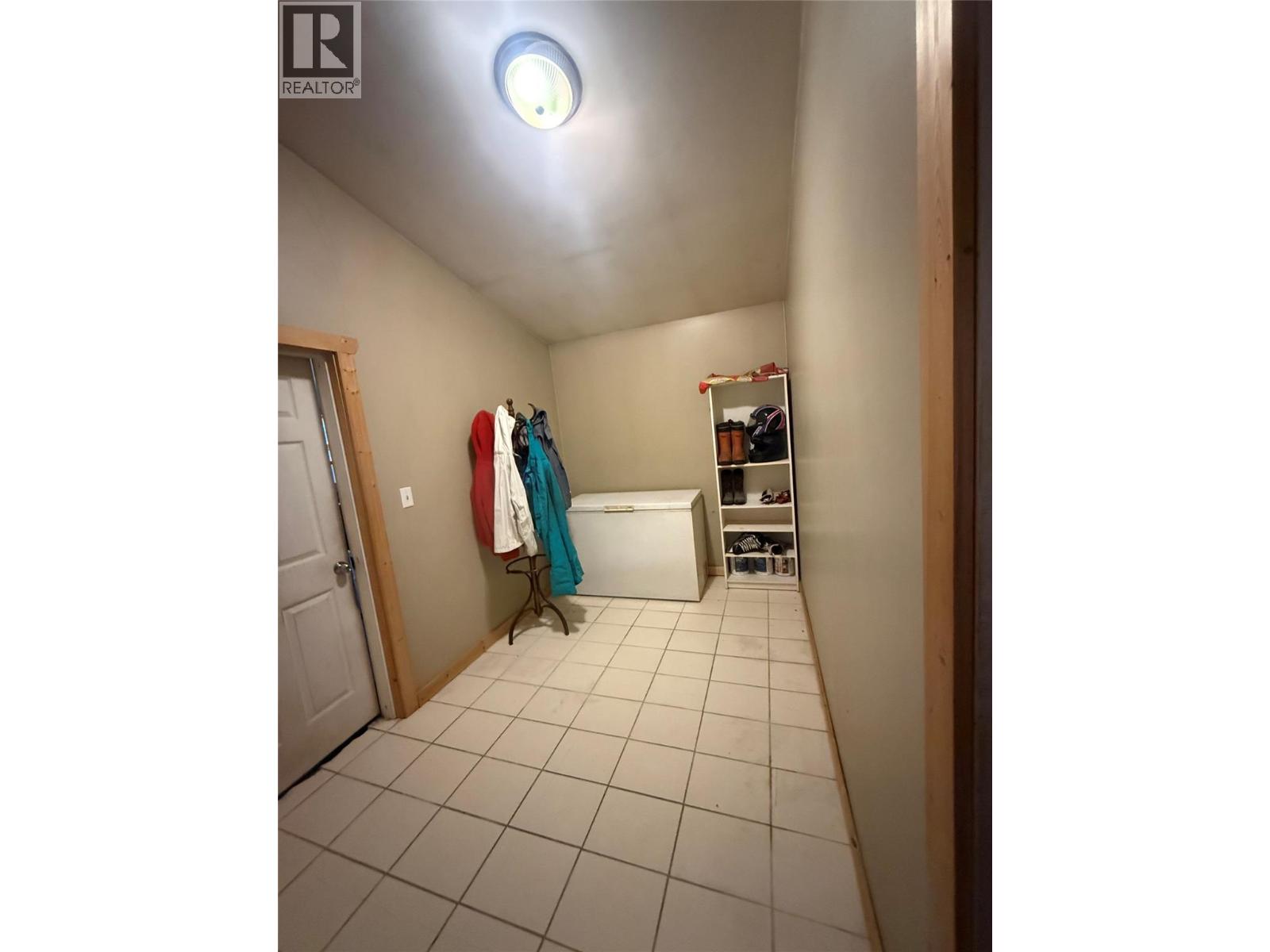 1925 Mcdaniels Road, Castlegar, British Columbia  V1N 4T2 - Photo 21 - 10372634