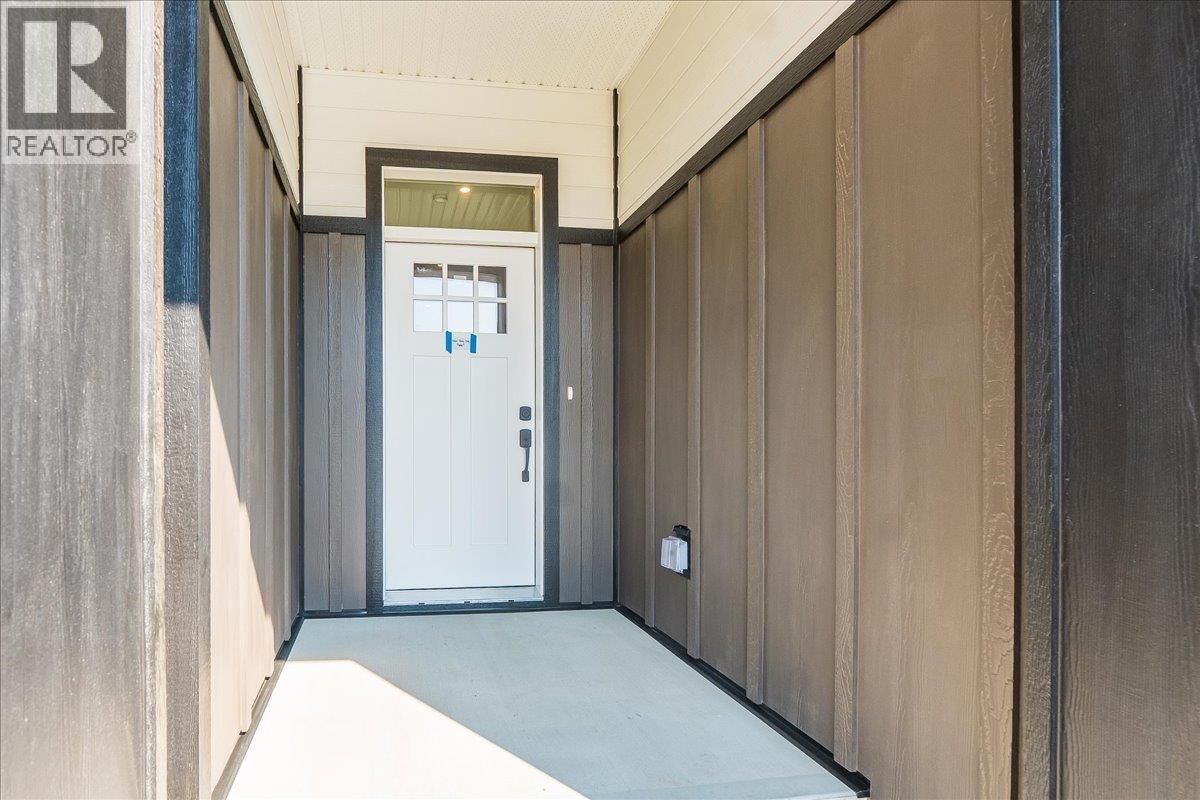 1509 Aspen Lane, Castlegar, British Columbia  V1N 4X8 - Photo 5 - 10372940