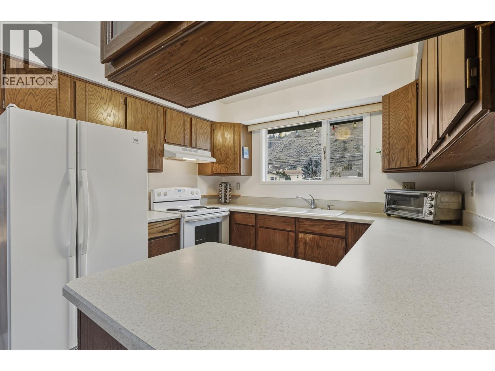 2480 Valleyview Drive, Kamloops, British Columbia  V2C 4E3 - Photo 14 - 10372204