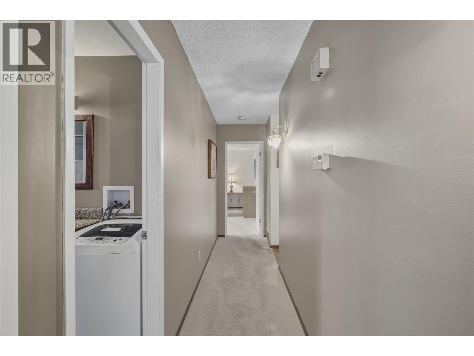 2480 Valleyview Drive, Kamloops, British Columbia  V2C 4E3 - Photo 18 - 10372204