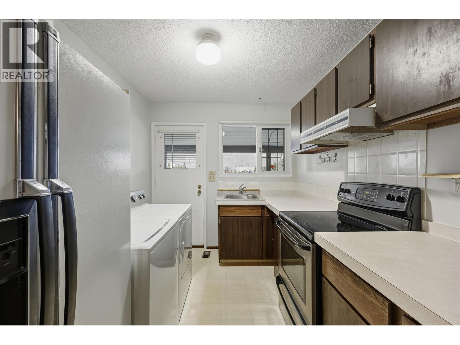 2480 Valleyview Drive, Kamloops, British Columbia  V2C 4E3 - Photo 33 - 10372204