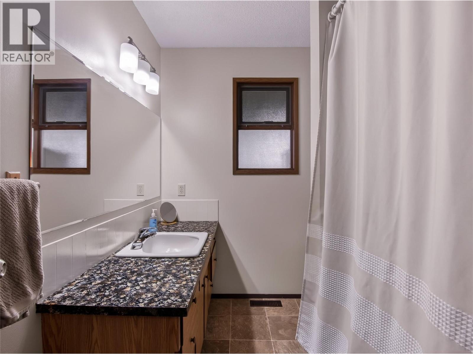 130 Laurel Place, Penticton, British Columbia  V2A 7S7 - Photo 28 - 10372411