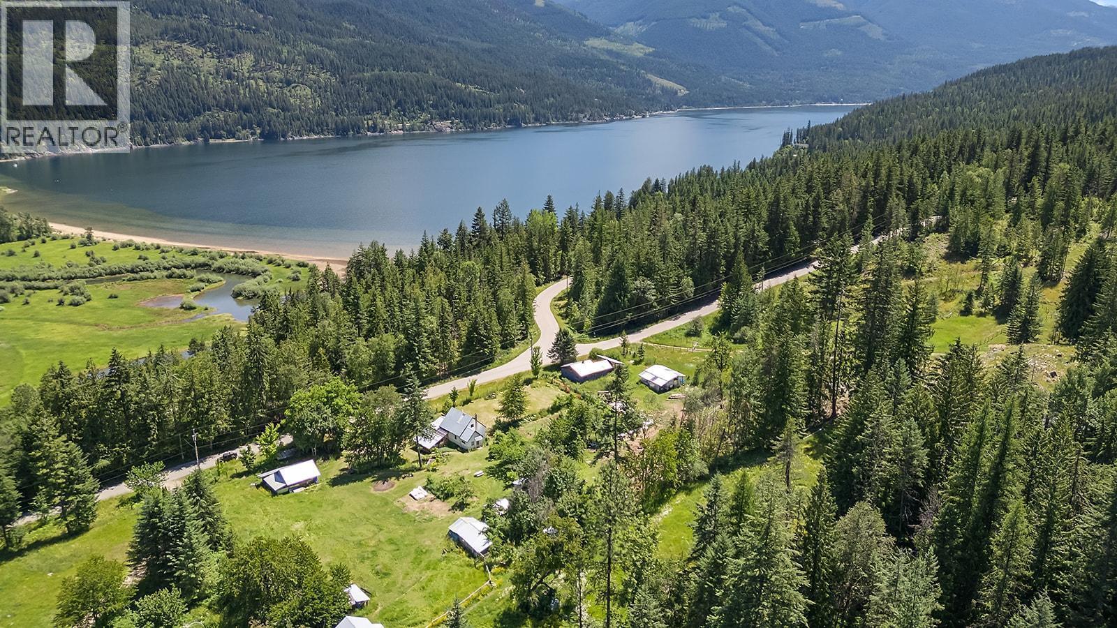 15781 Peters Road, Crawford Bay, British Columbia  V0B 1E0 - Photo 13 - 10372482