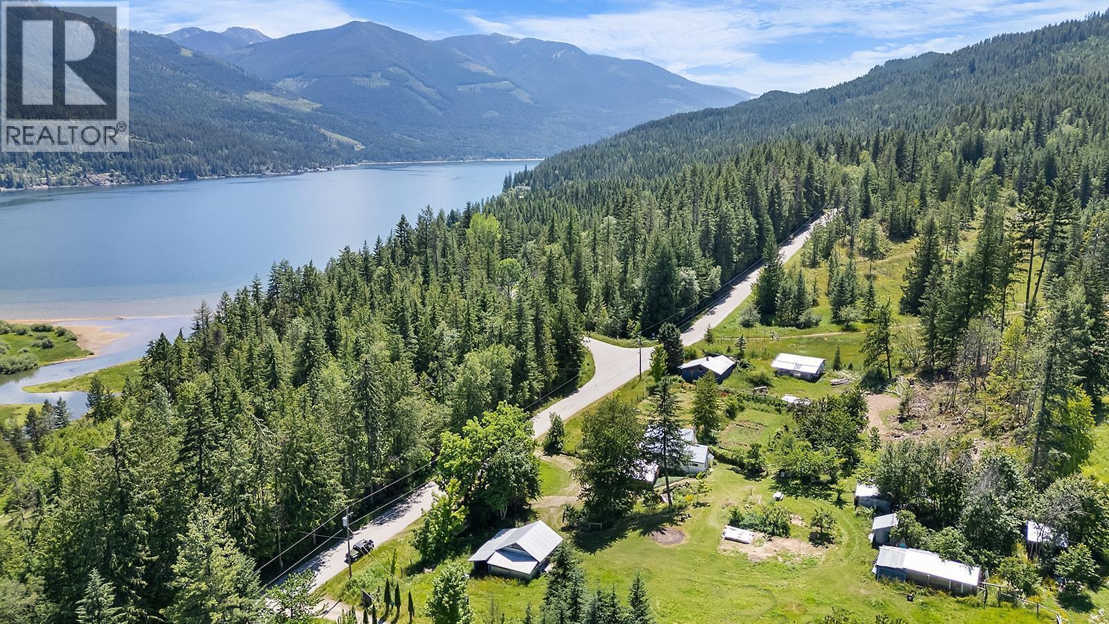 15781 Peters Road, Crawford Bay, British Columbia  V0B 1E0 - Photo 36 - 10372482