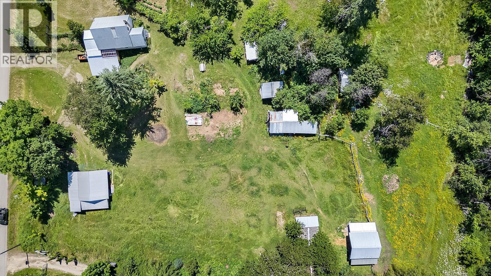 15781 Peters Road, Crawford Bay, British Columbia  V0B 1E0 - Photo 5 - 10372482