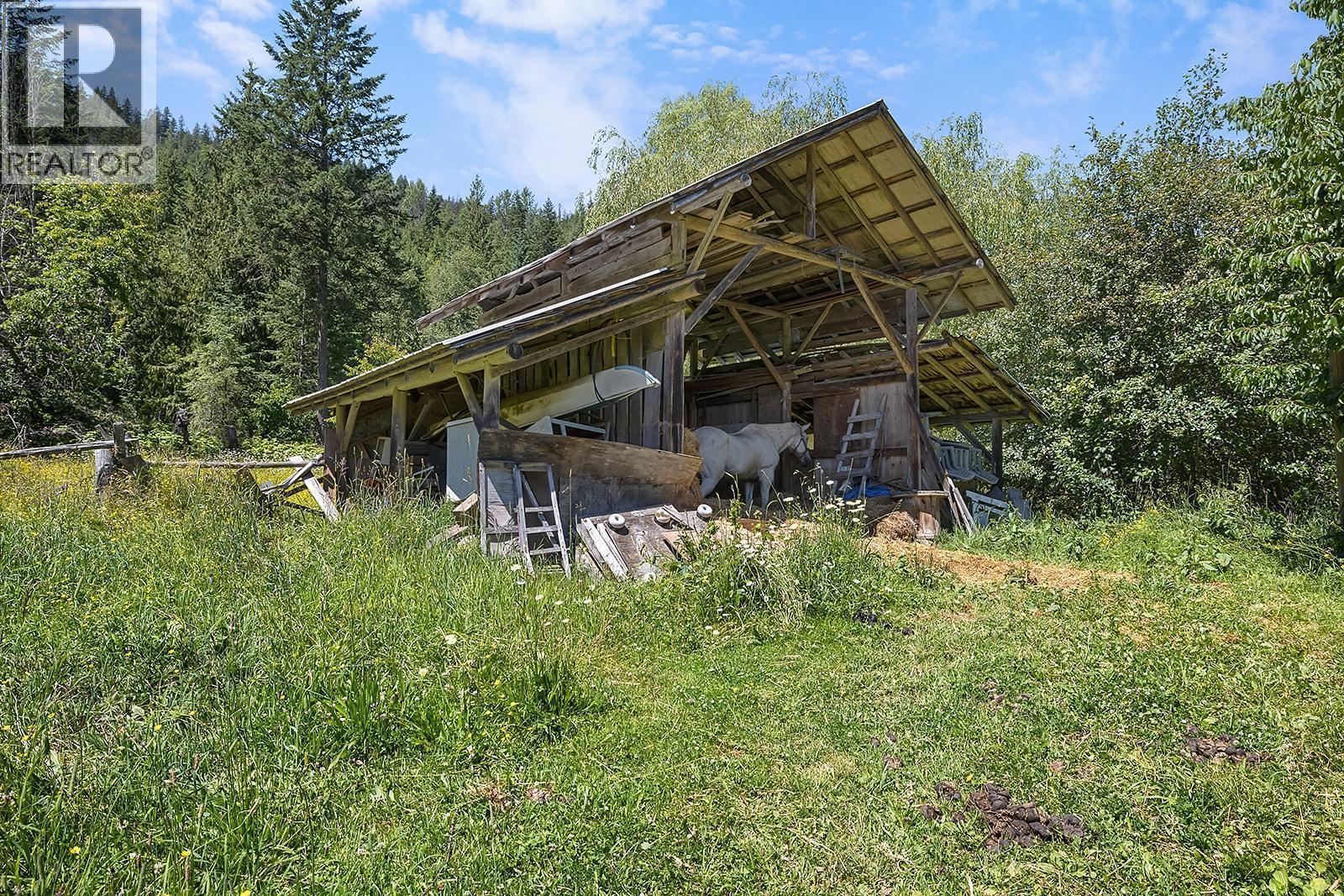 15781 Peters Road, Crawford Bay, British Columbia  V0B 1E0 - Photo 52 - 10372482
