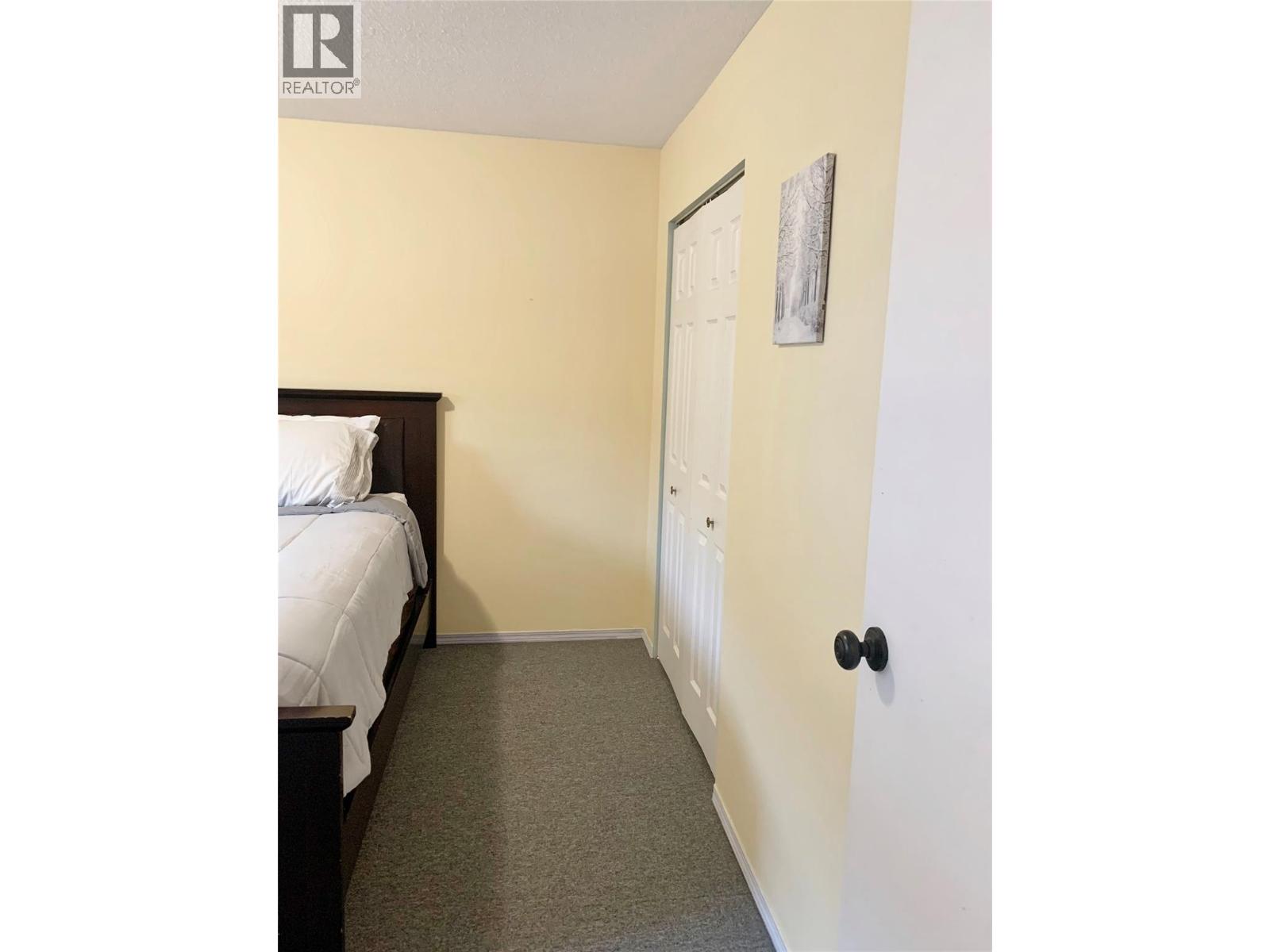 717 Victoria Road, Revelstoke, British Columbia  V0E 2S0 - Photo 8 - 10372869