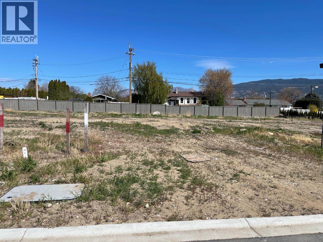 1716 Treffry Place, Summerland, British Columbia  V0H 1Z9 - Photo 2 - 10373054