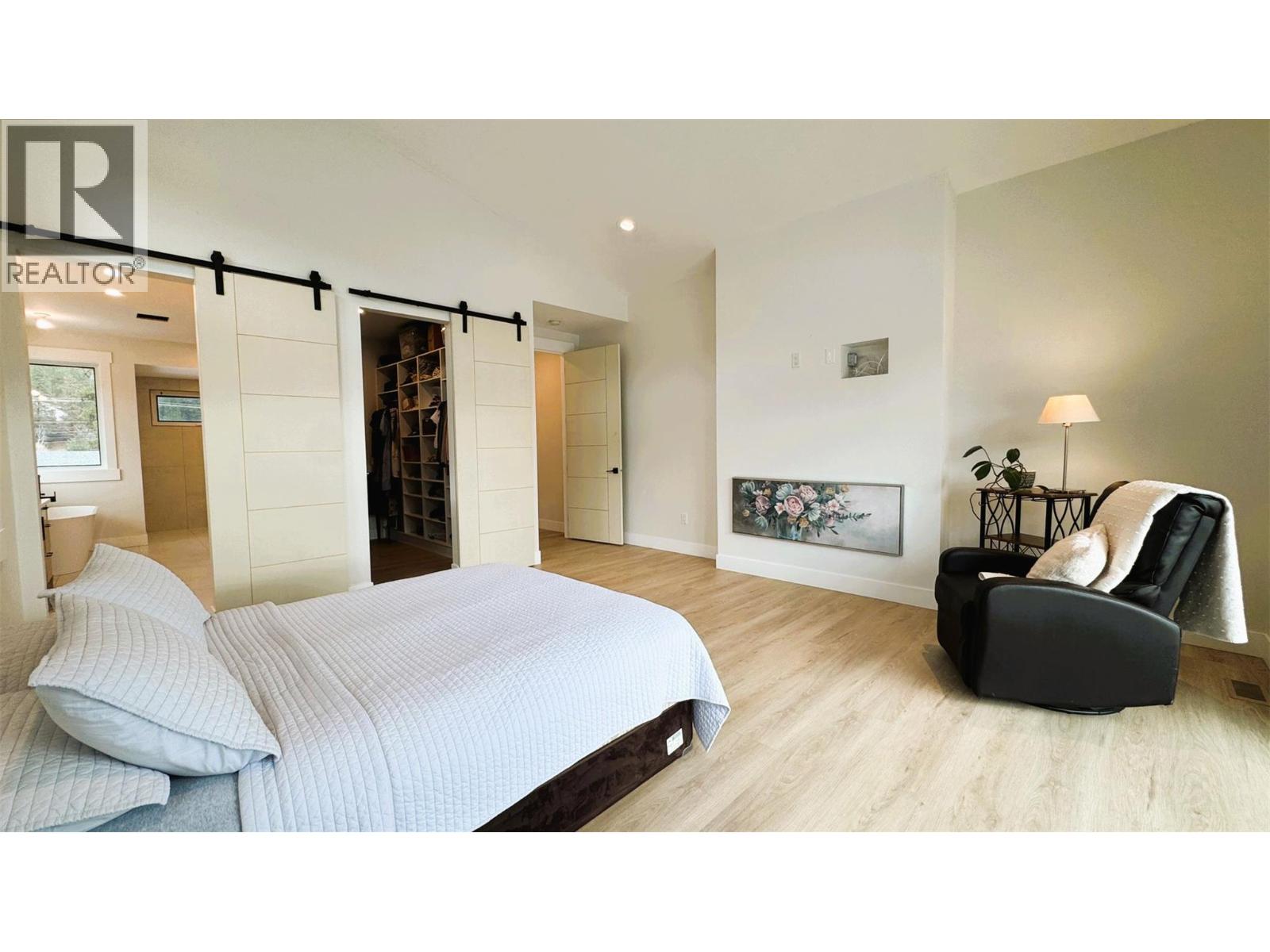 8077 Donaldson Drive, Grand Forks, British Columbia  V0H 1H0 - Photo 17 - 10373047