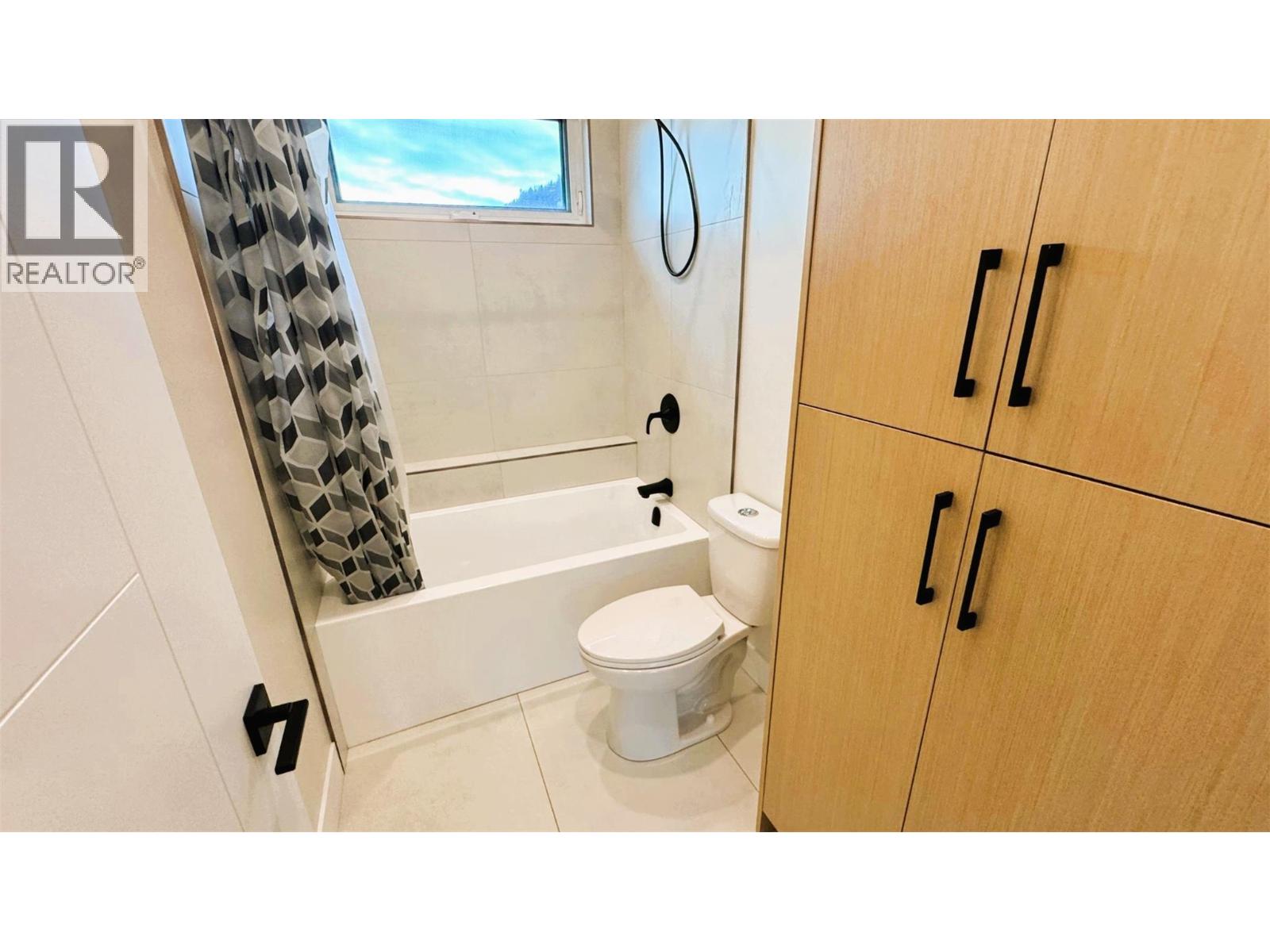8077 Donaldson Drive, Grand Forks, British Columbia  V0H 1H0 - Photo 29 - 10373047