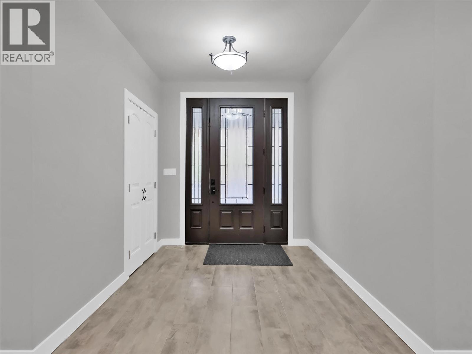 9801/9809 Gould Avenue, Summerland, British Columbia  V0H 1Z8 - Photo 18 - 10372916