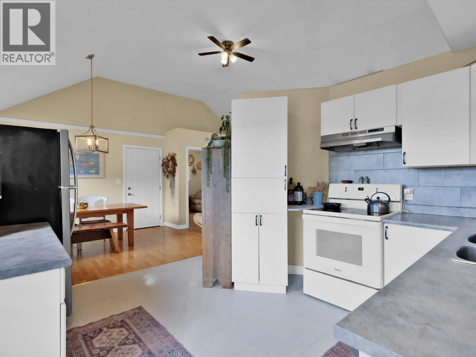 9801/9809 Gould Avenue, Summerland, British Columbia  V0H 1Z8 - Photo 49 - 10372916