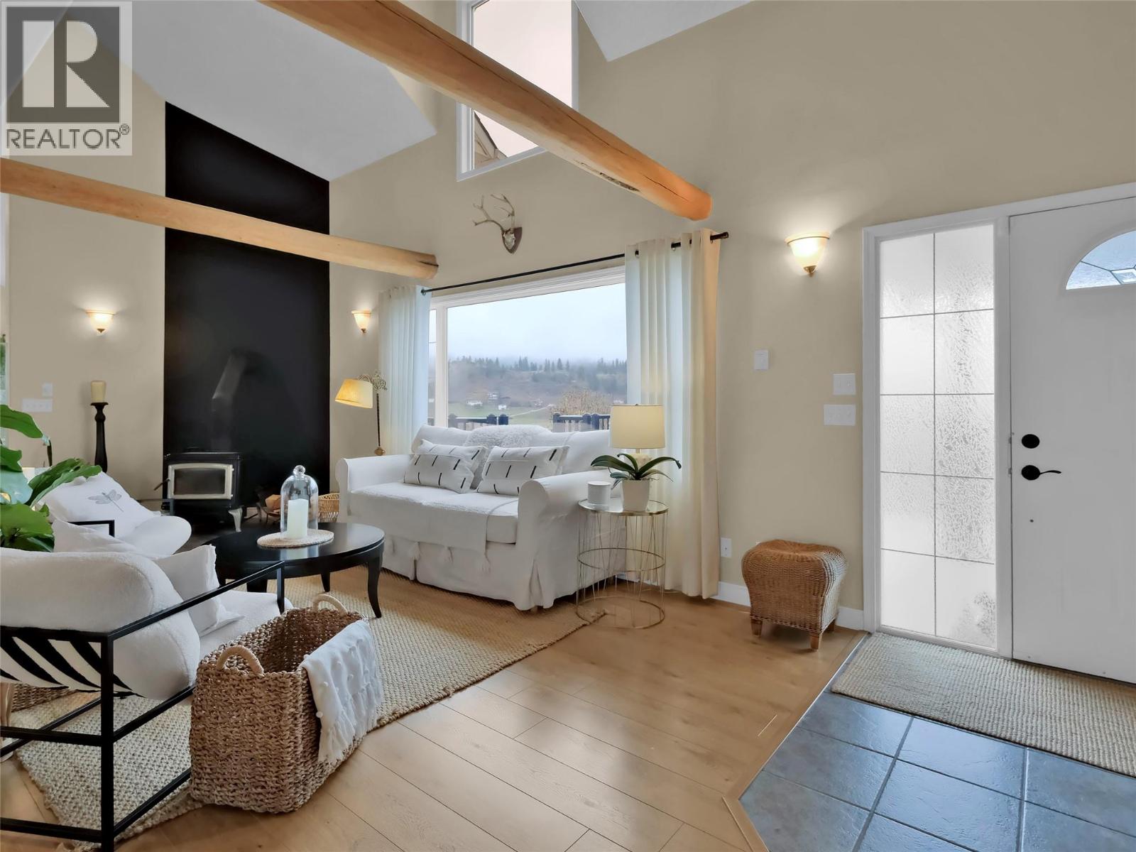 9801/9809 Gould Avenue, Summerland, British Columbia  V0H 1Z8 - Photo 5 - 10372916