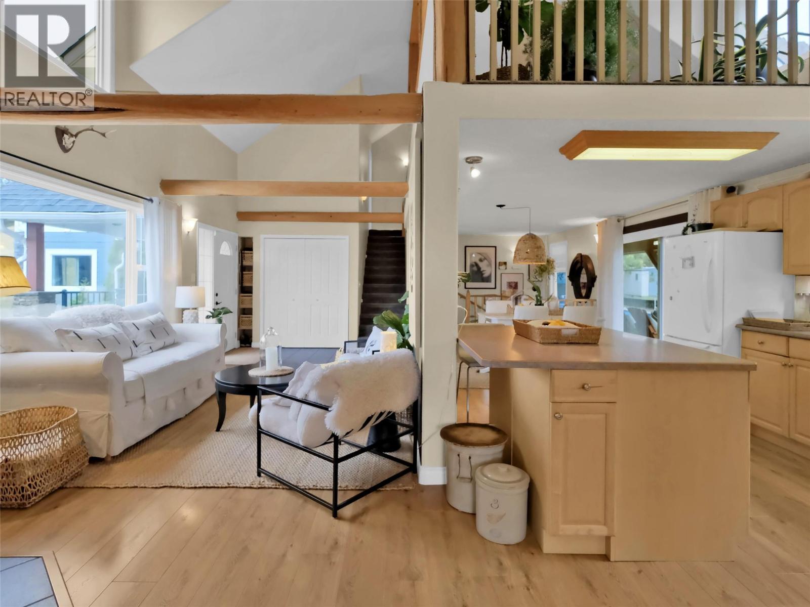 9801/9809 Gould Avenue, Summerland, British Columbia  V0H 1Z8 - Photo 8 - 10372916