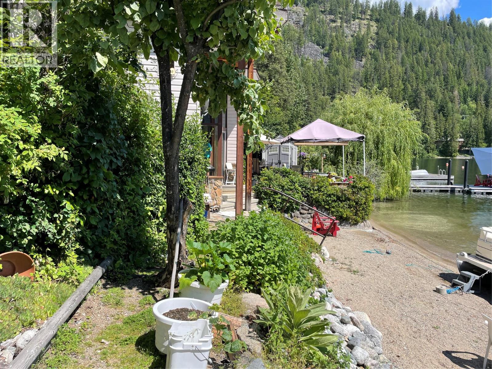 125 Brown Road, Christina Lake, British Columbia  V0H 1E1 - Photo 21 - 10372770