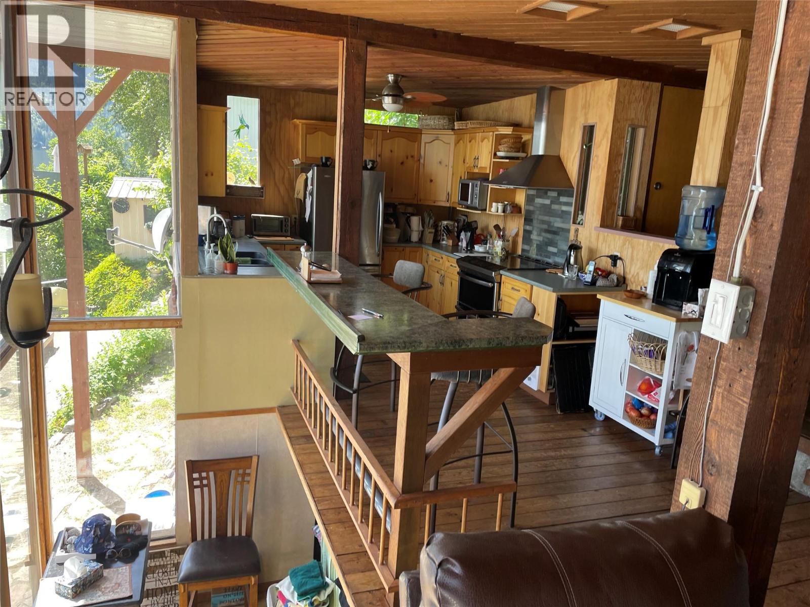 125 Brown Road, Christina Lake, British Columbia  V0H 1E1 - Photo 6 - 10372770