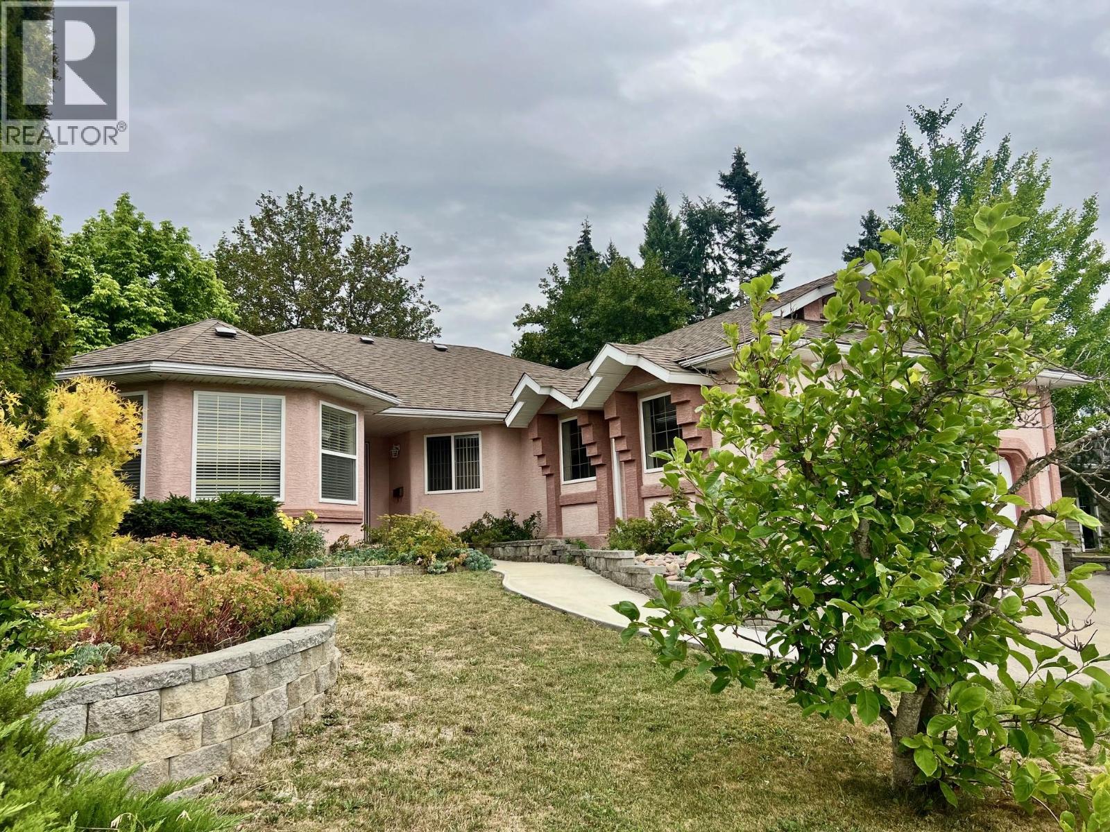 312 4th Avenue S, Creston, British Columbia  V0B 1G3 - Photo 2 - 10373008