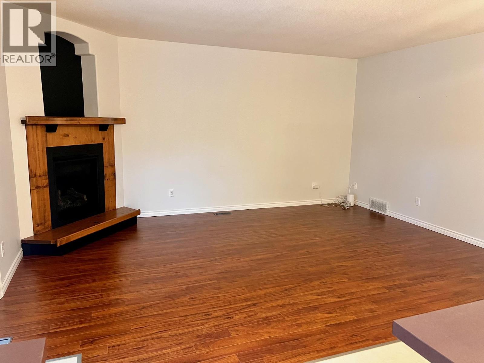 312 4th Avenue S, Creston, British Columbia  V0B 1G3 - Photo 6 - 10373008