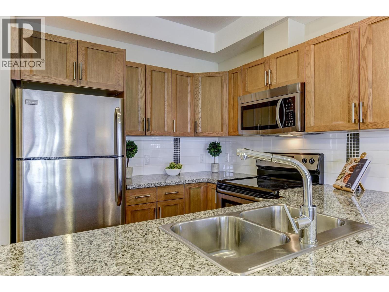 3220 Skyview Lane Unit# 202, West Kelowna, British Columbia  V4T 3J4 - Photo 6 - 10372950