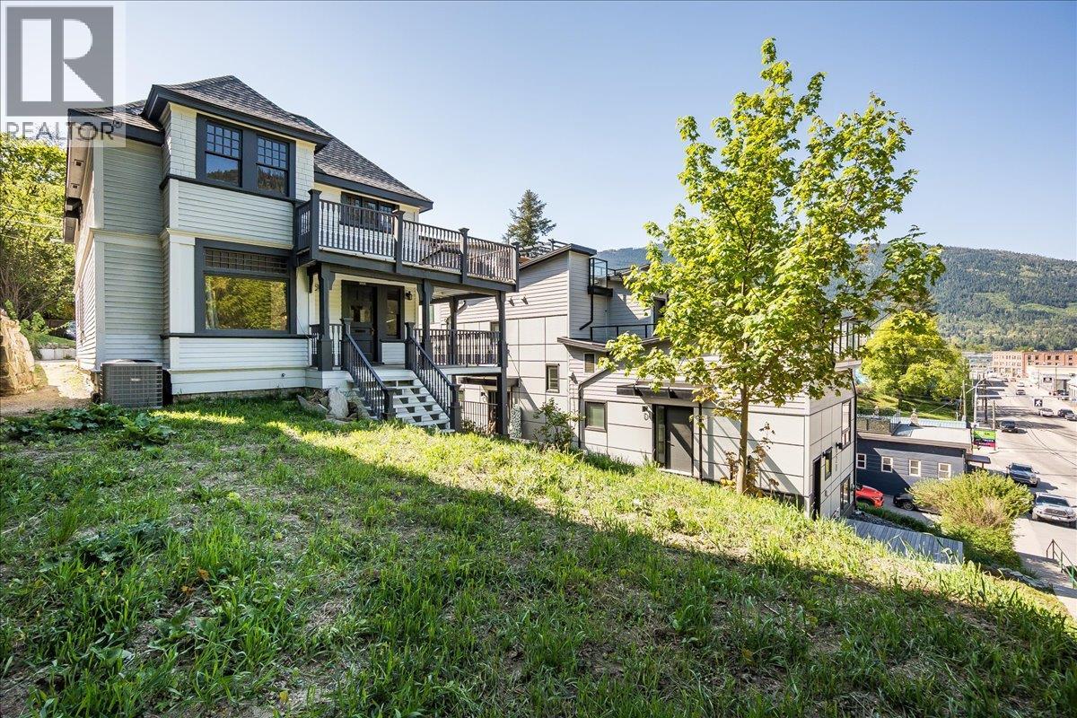 922 FRONT Street, nelson, British Columbia