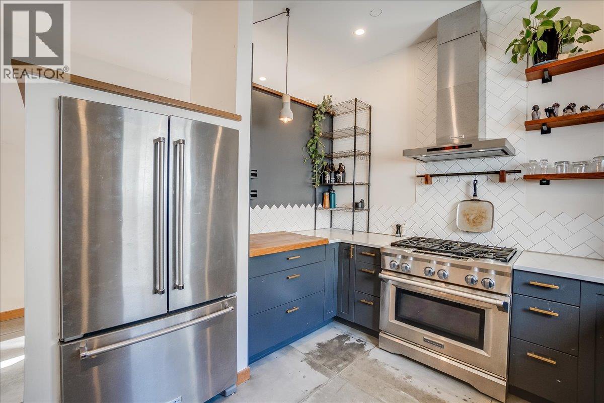 922 Front Street, Nelson, British Columbia  V1L 4C2 - Photo 28 - 10373046
