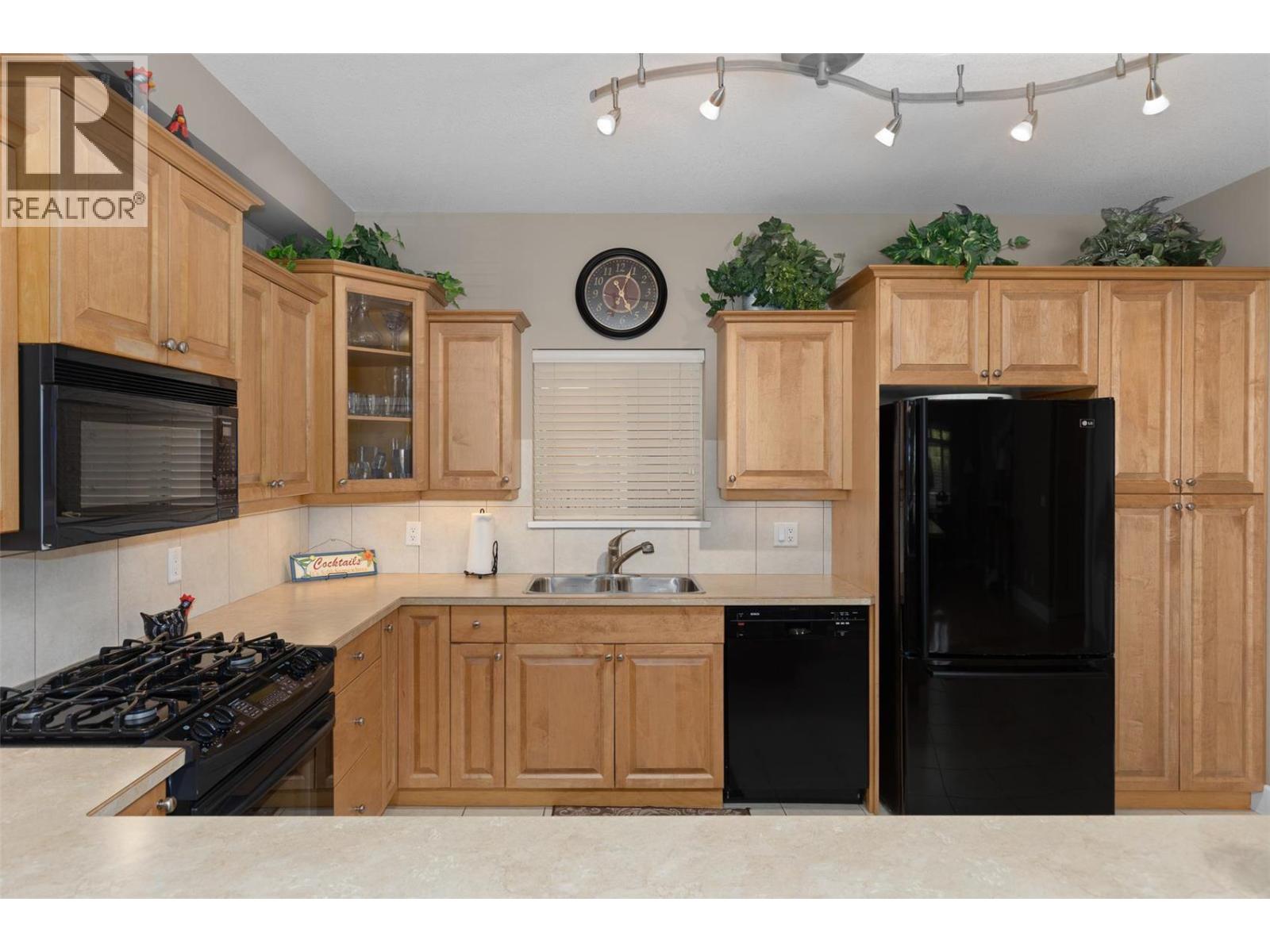 3996 Beach Avenue Unit# 201, Peachland, British Columbia  V0H 1X5 - Photo 10 - 10372960
