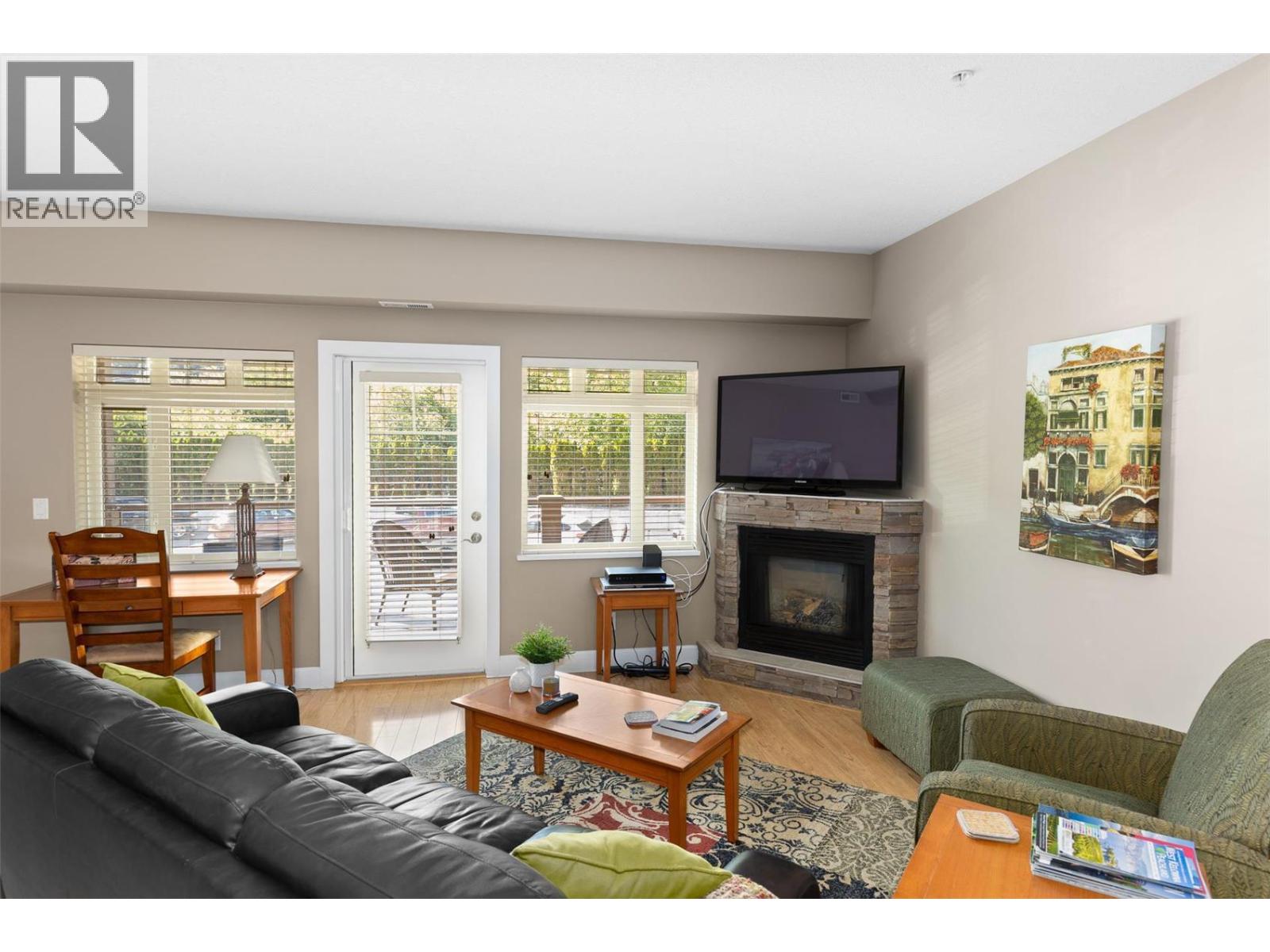 3996 Beach Avenue Unit# 201, Peachland, British Columbia  V0H 1X5 - Photo 6 - 10372960