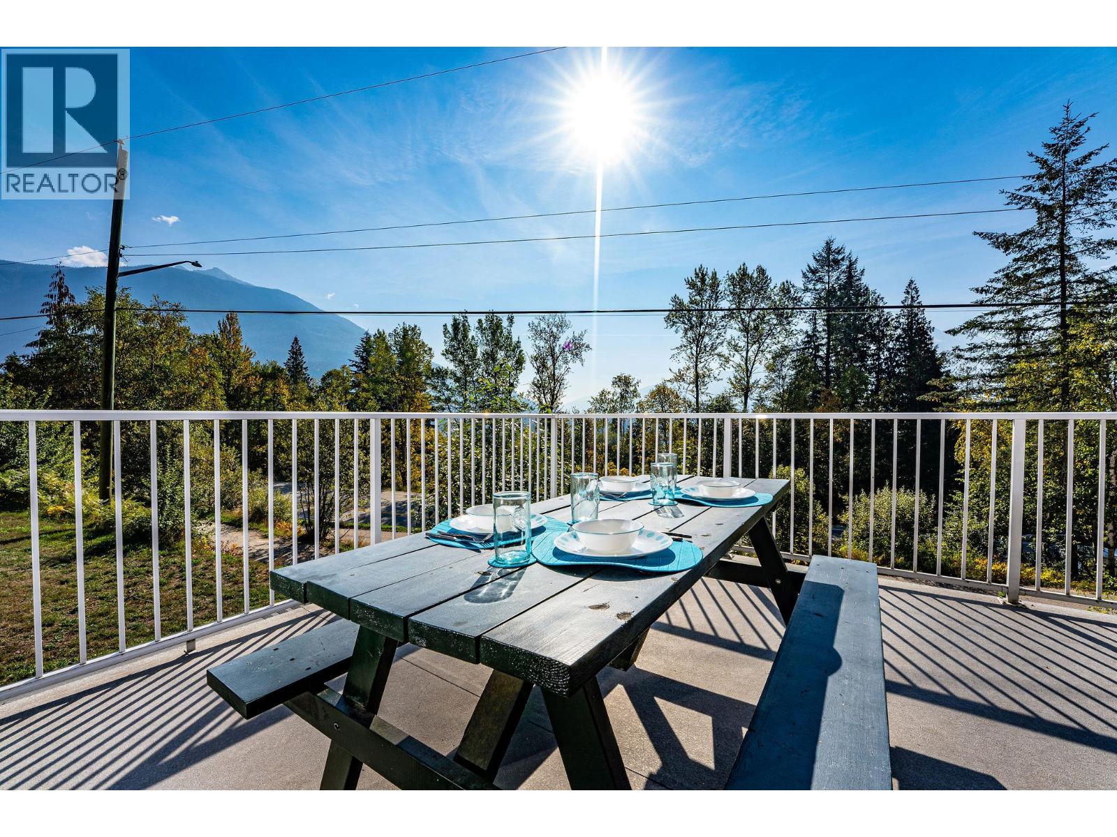 488 Alpine Lane, Revelstoke, British Columbia  V0E 2S0 - Photo 14 - 10372911