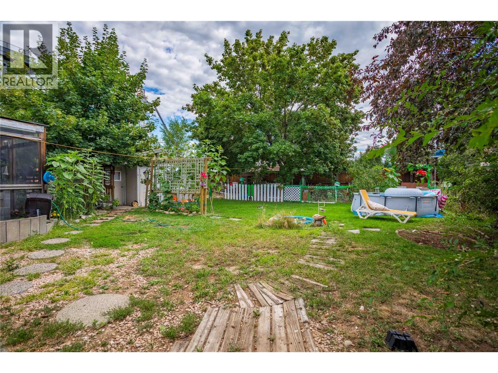425 Leathead Road, Kelowna, British Columbia  V1X 2J3 - Photo 3 - 10372834