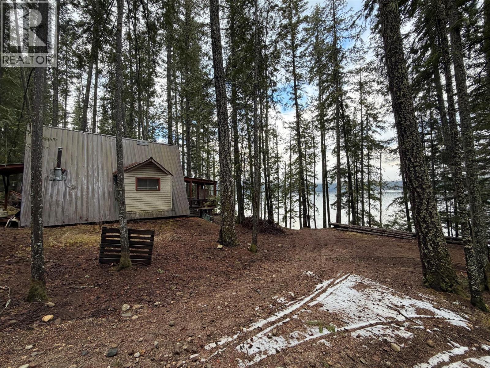 8700 Mabel Lake Road, Lumby, British Columbia  V0E 2G0 - Photo 17 - 10373028