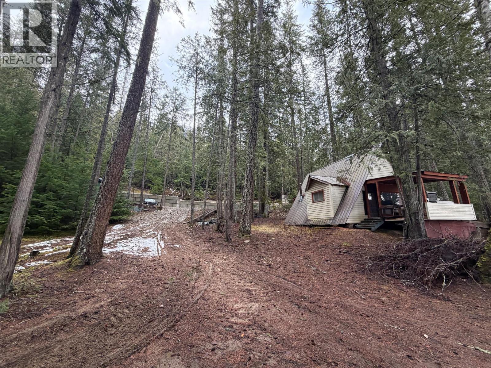 8700 Mabel Lake Road, Lumby, British Columbia  V0E 2G0 - Photo 20 - 10373028