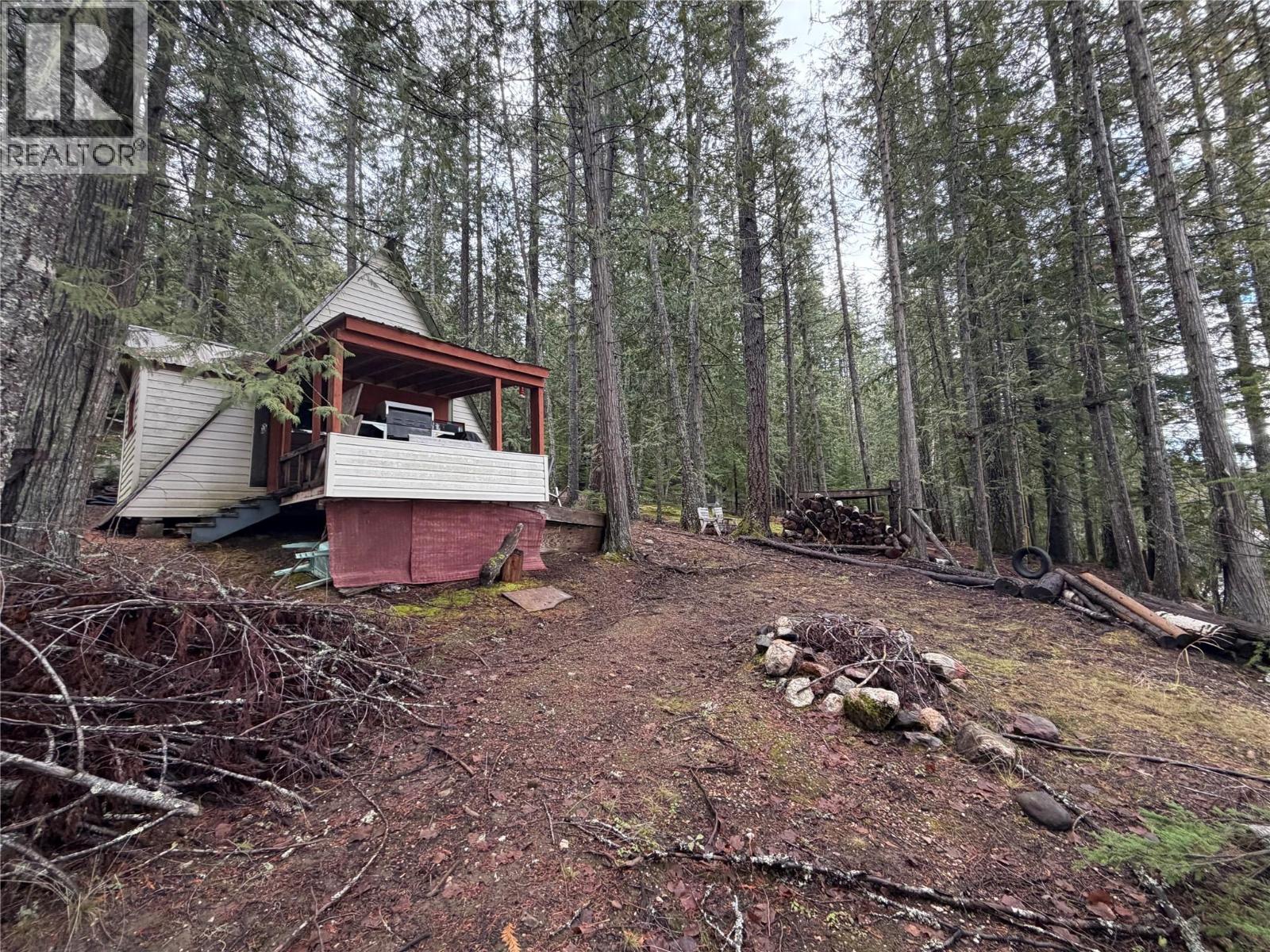 8700 Mabel Lake Road, Lumby, British Columbia  V0E 2G0 - Photo 21 - 10373028