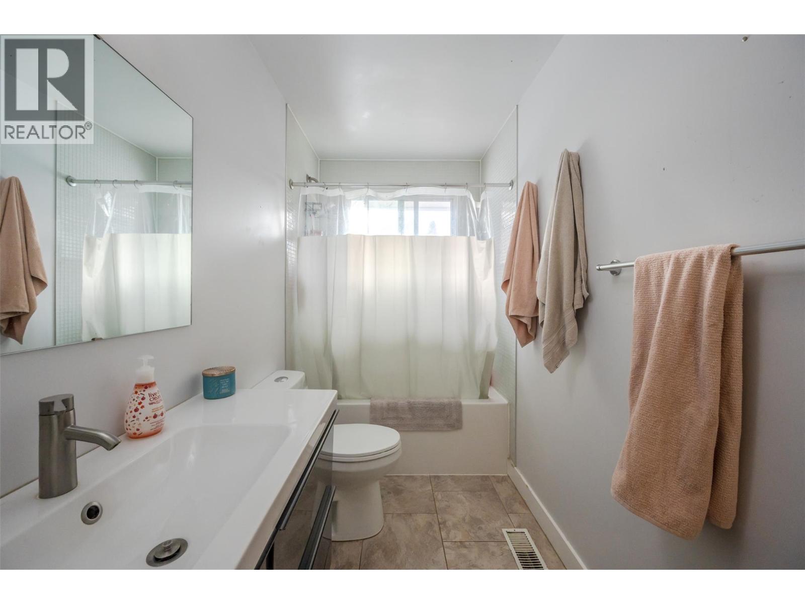 116 Mcpherson Crescent, Penticton, British Columbia  V2A 2N8 - Photo 19 - 10372398