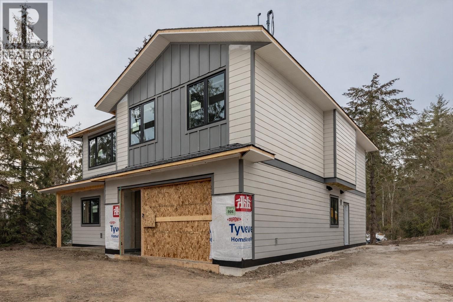 166 2nd Avenue, Grindrod, British Columbia  V1E 3J4 - Photo 4 - 10373076