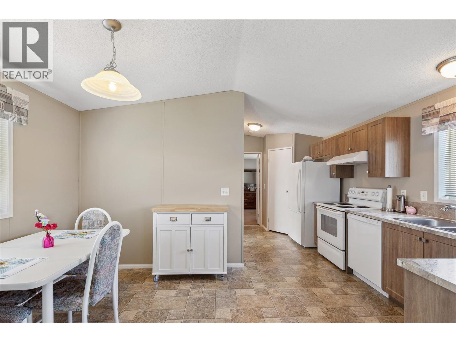 12560 Westside Road Unit# 74, Vernon, British Columbia  V1H 1S9 - Photo 8 - 10372915