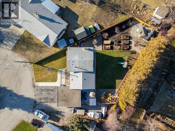 9574 Robson Crescent, Summerland, British Columbia  V0H 1Z0 - Photo 8 - 10373057