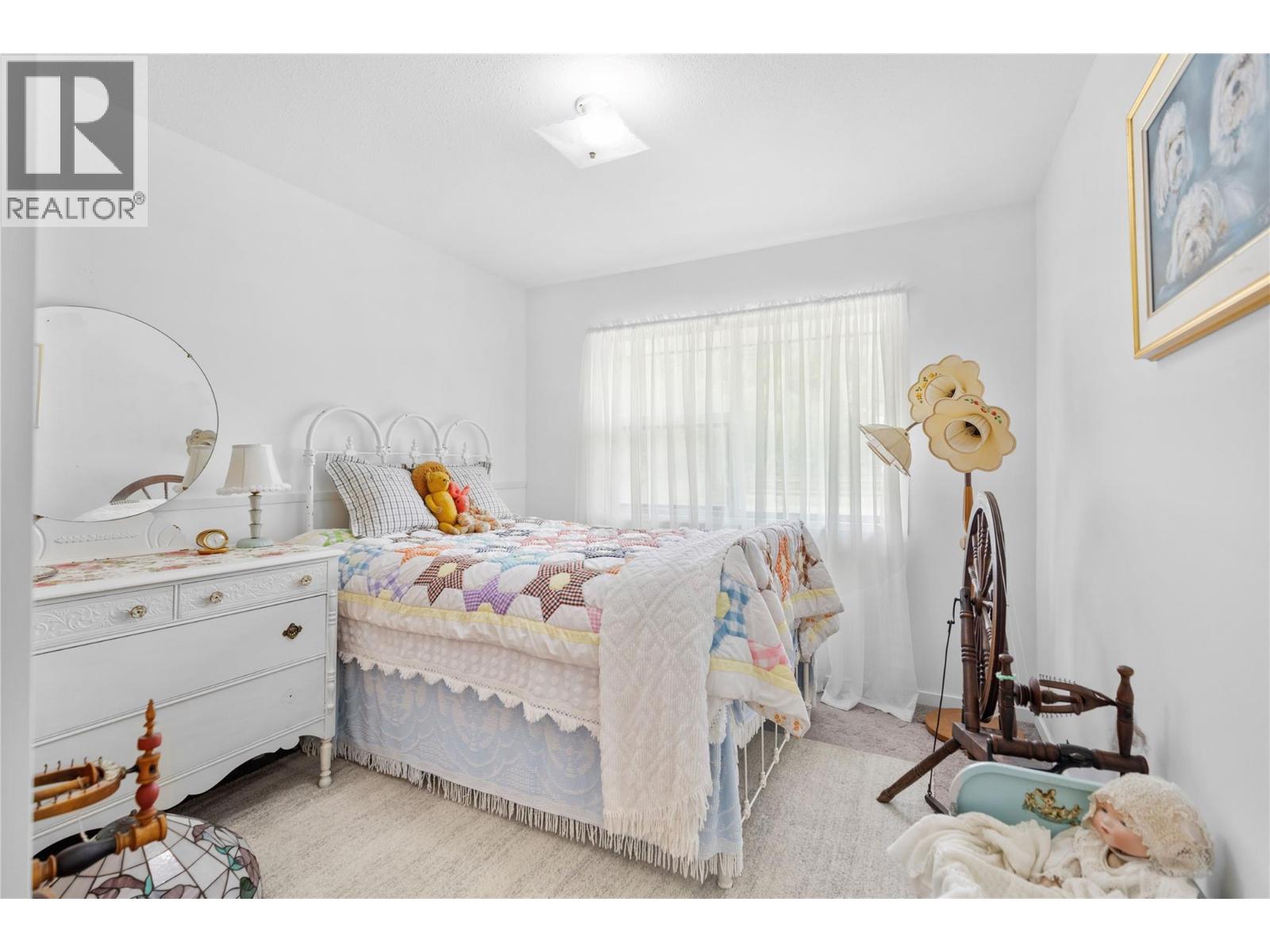 3056 Harmon Road, Vavenby, British Columbia  V0E 3A0 - Photo 5 - 10371916