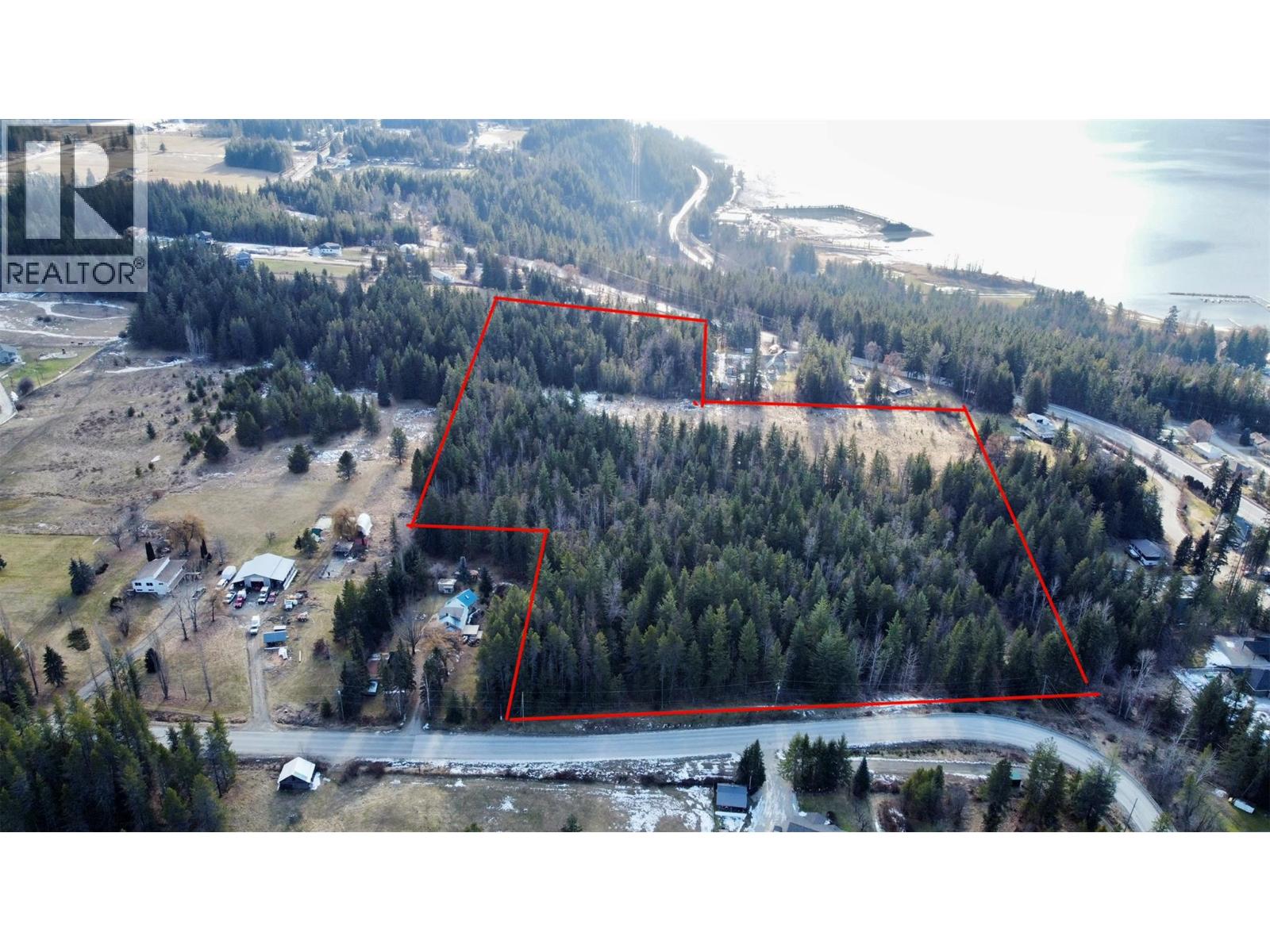 319 Nakusp East Road, Nakusp, British Columbia  V0G 1R1 - Photo 1 - 10373110
