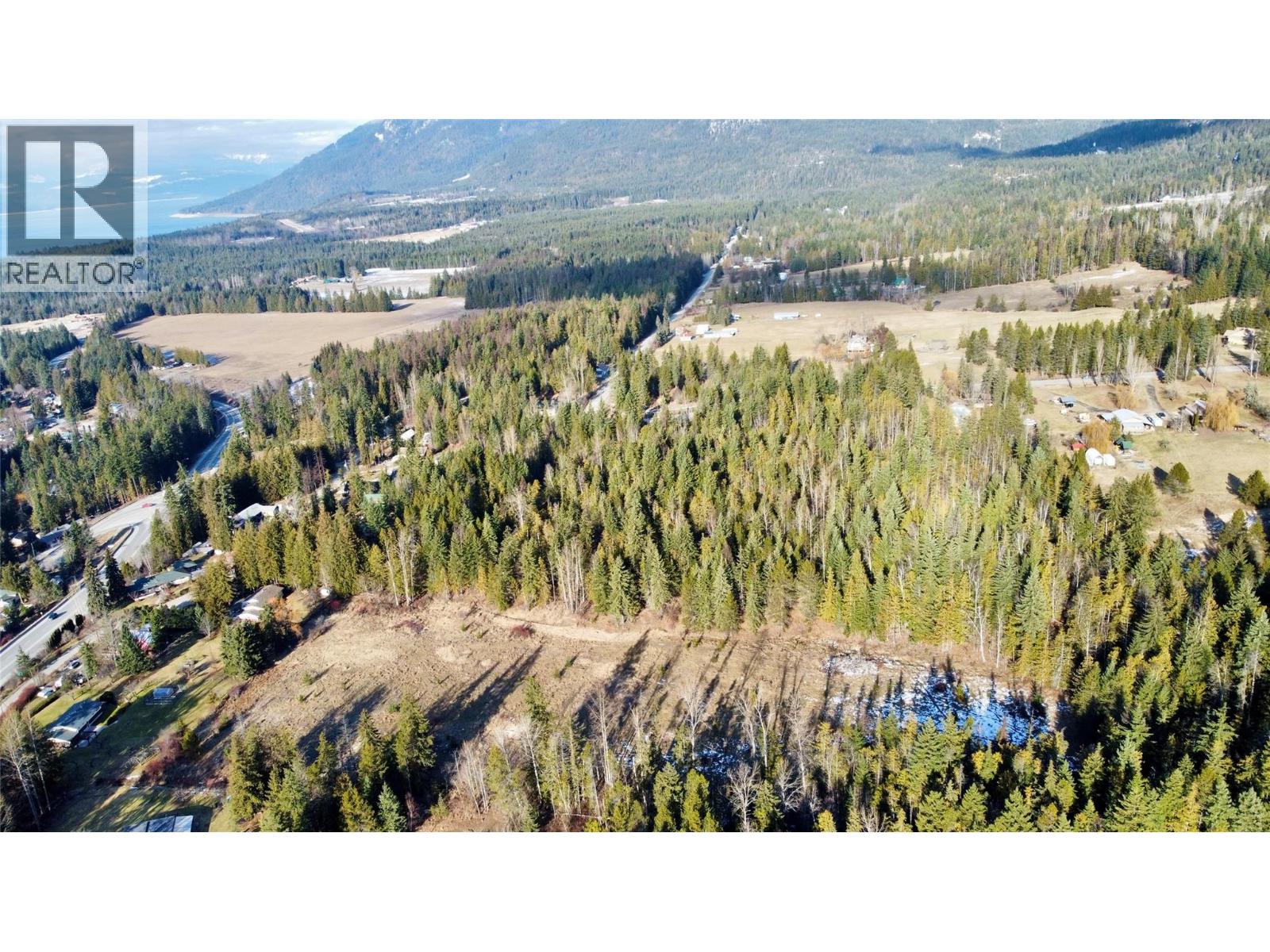 319 Nakusp East Road, Nakusp, British Columbia  V0G 1R1 - Photo 10 - 10373110