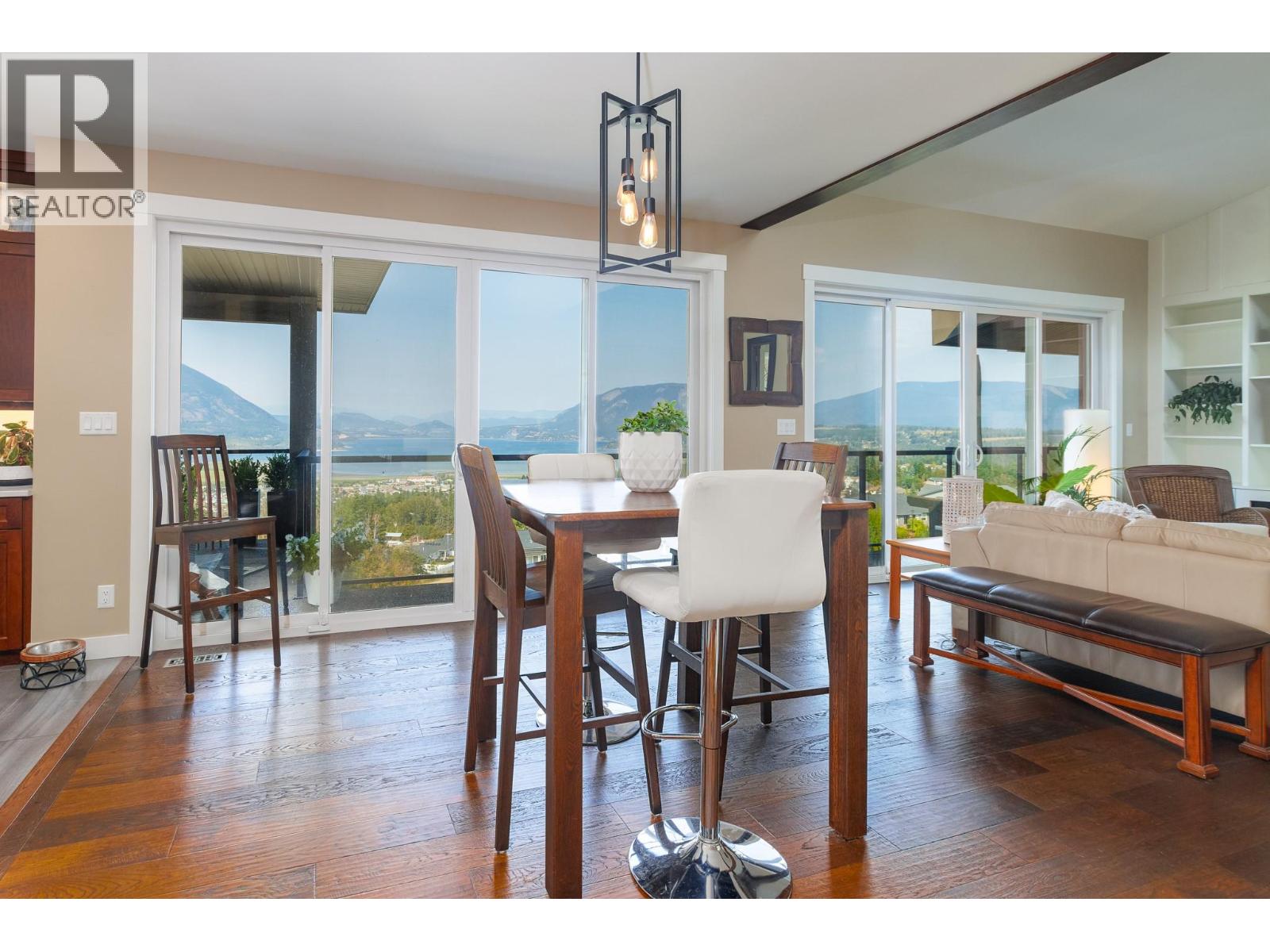 1061 19 Avenue Se, Salmon Arm, British Columbia  V1E 0E6 - Photo 12 - 10373055