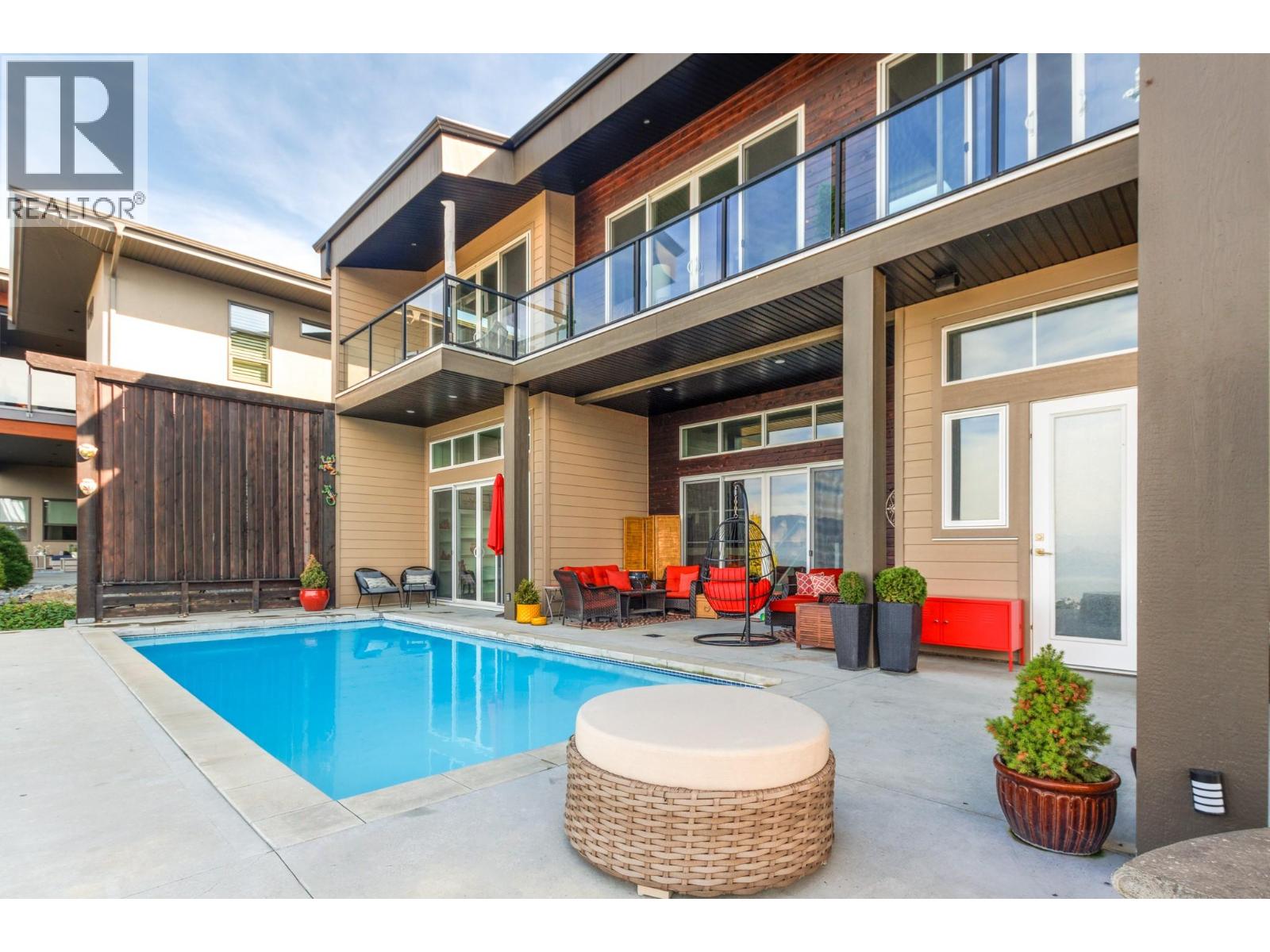 1061 19 Avenue Se, Salmon Arm, British Columbia  V1E 0E6 - Photo 48 - 10373055