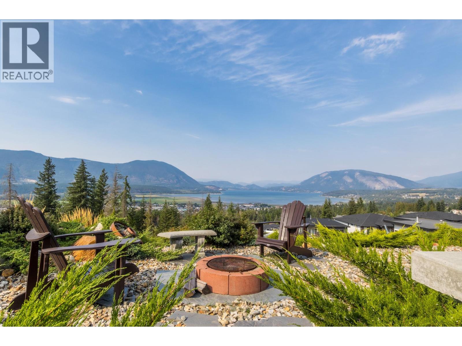 1061 19 Avenue Se, Salmon Arm, British Columbia  V1E 0E6 - Photo 53 - 10373055
