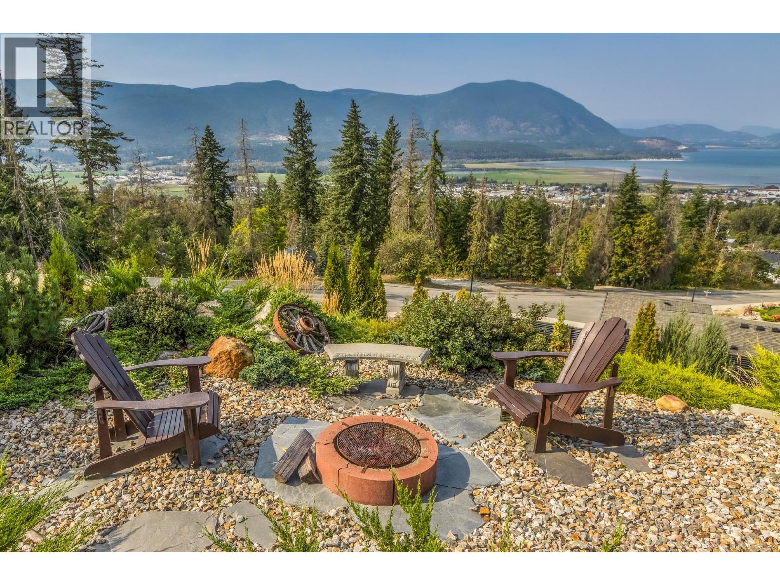 1061 19 Avenue Se, Salmon Arm, British Columbia  V1E 0E6 - Photo 54 - 10373055