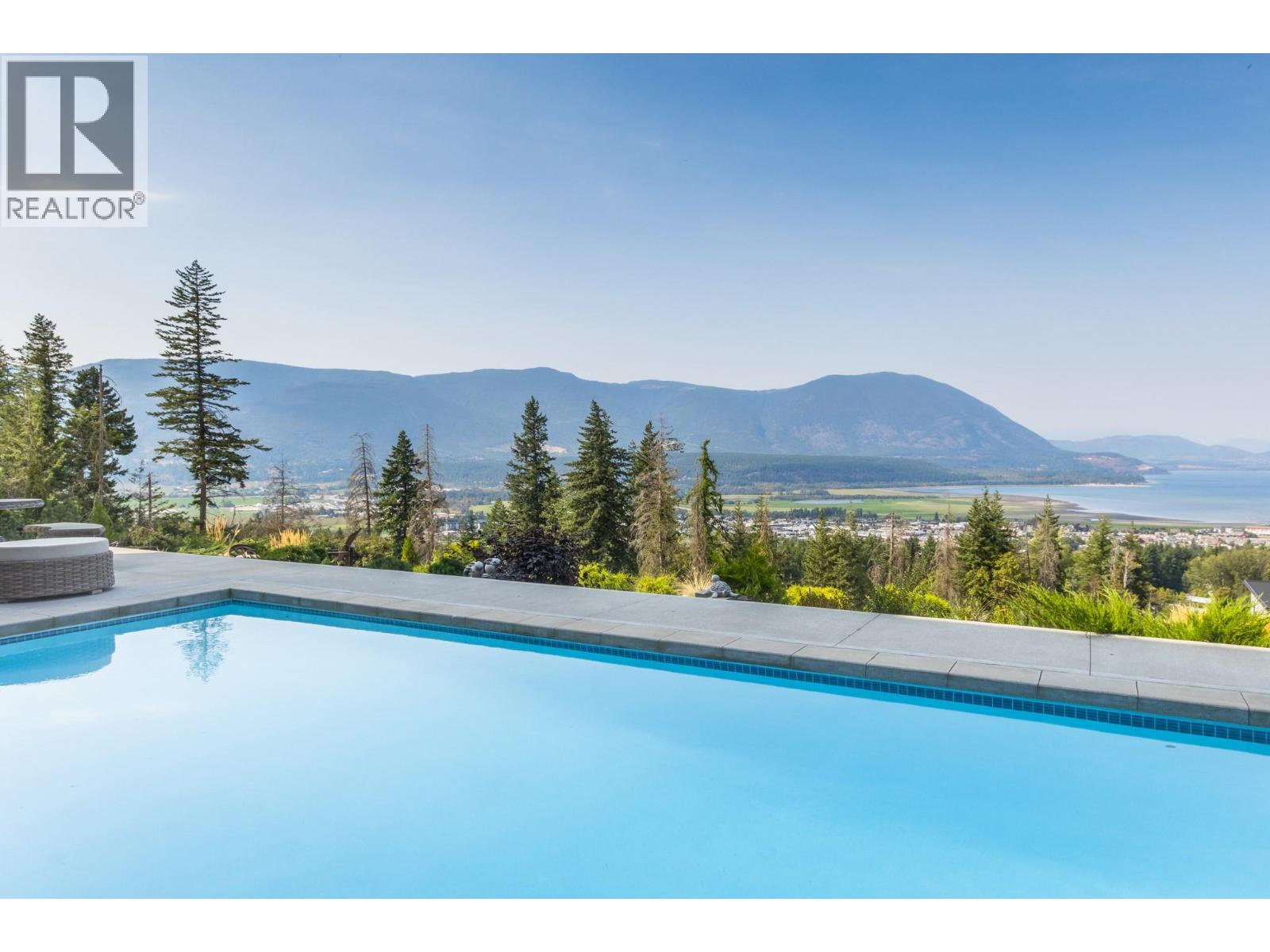 1061 19 Avenue Se, Salmon Arm, British Columbia  V1E 0E6 - Photo 72 - 10373055