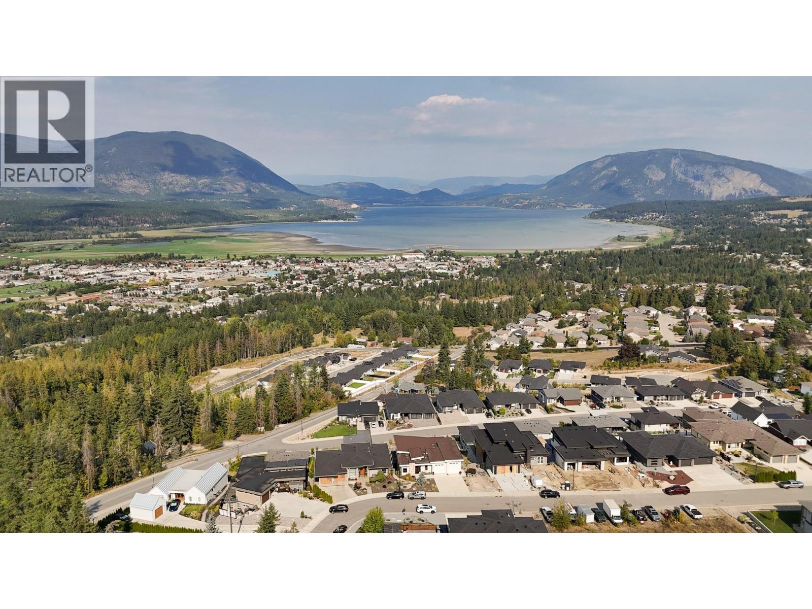 1061 19 Avenue Se, Salmon Arm, British Columbia  V1E 0E6 - Photo 75 - 10373055