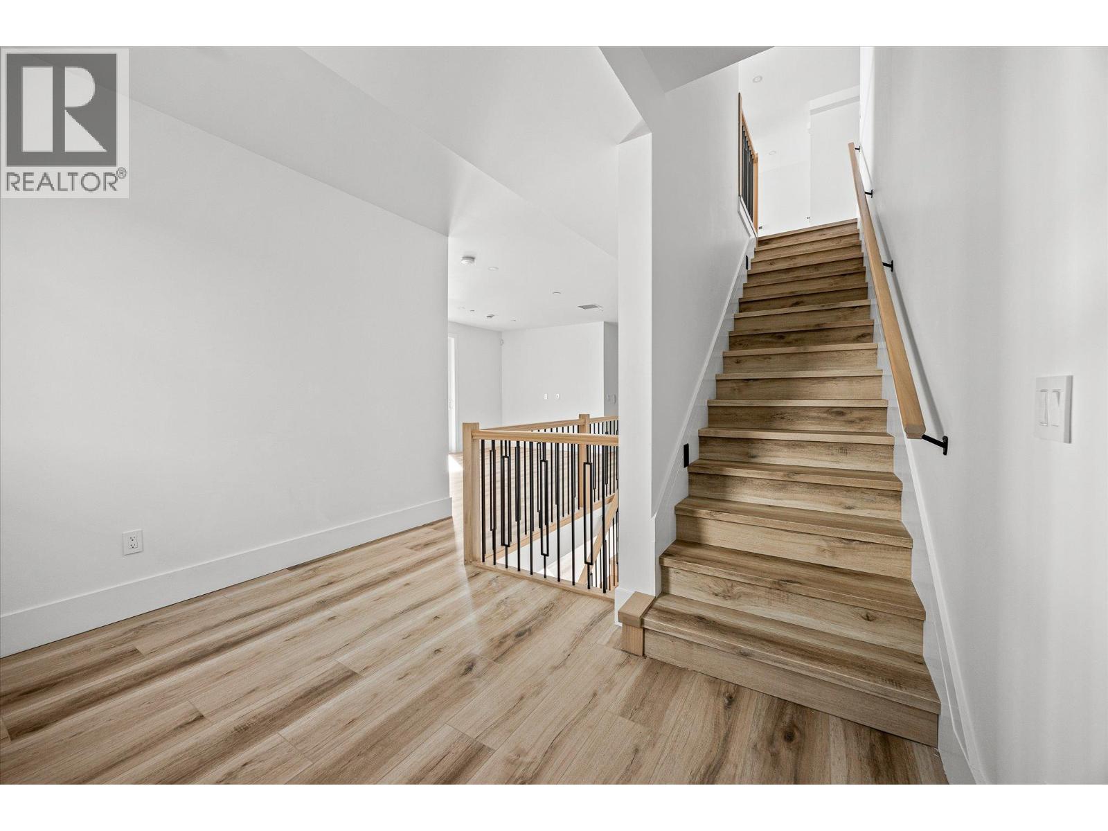 8944 Tavistock Road, Vernon, British Columbia  V1H 2K9 - Photo 32 - 10372941