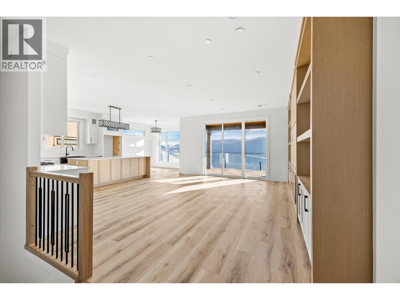 8944 Tavistock Road, Vernon, British Columbia  V1H 2K9 - Photo 5 - 10372941