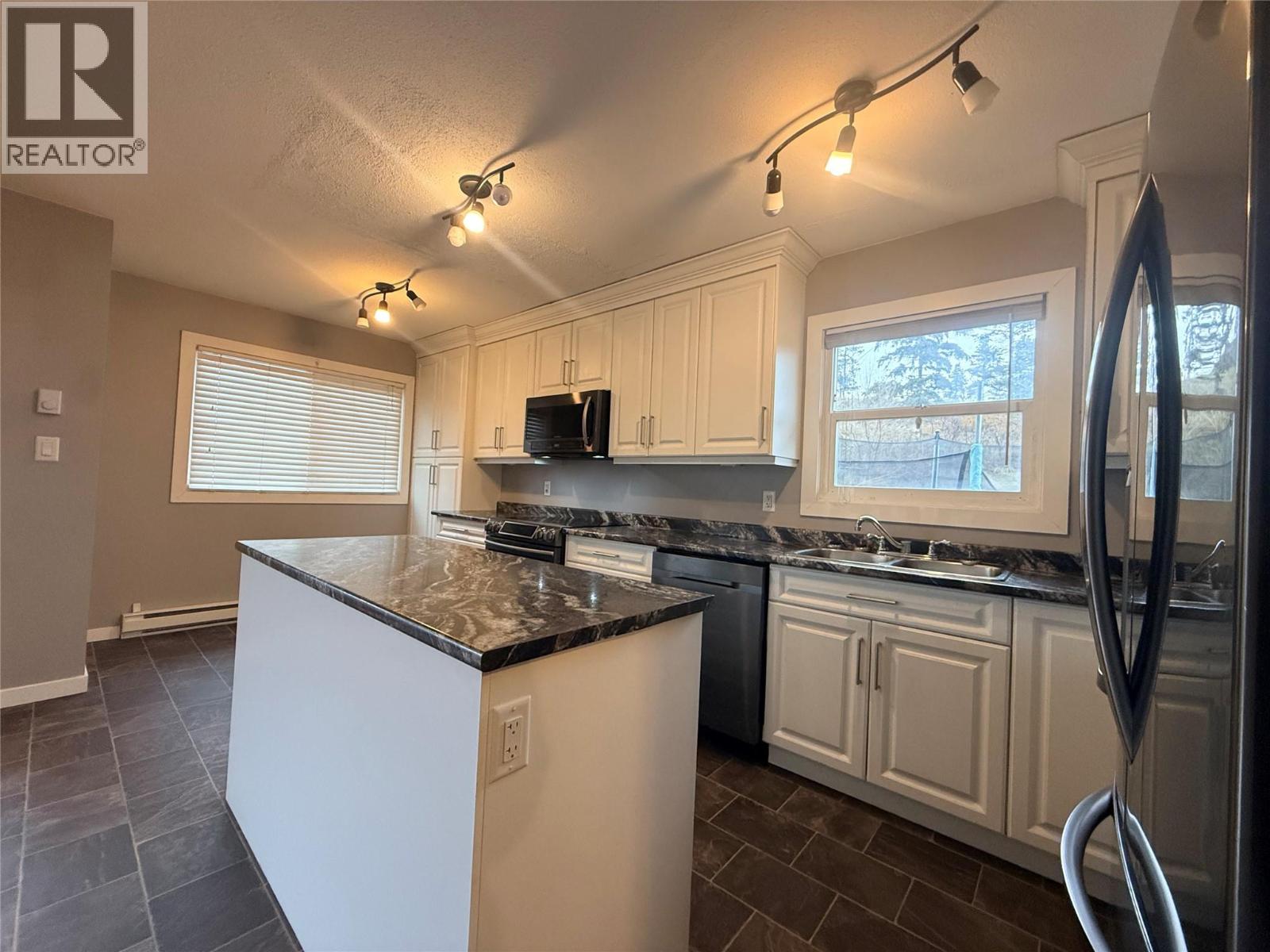 3503 35 Street, Vernon, British Columbia  V1T 6C2 - Photo 7 - 10372886