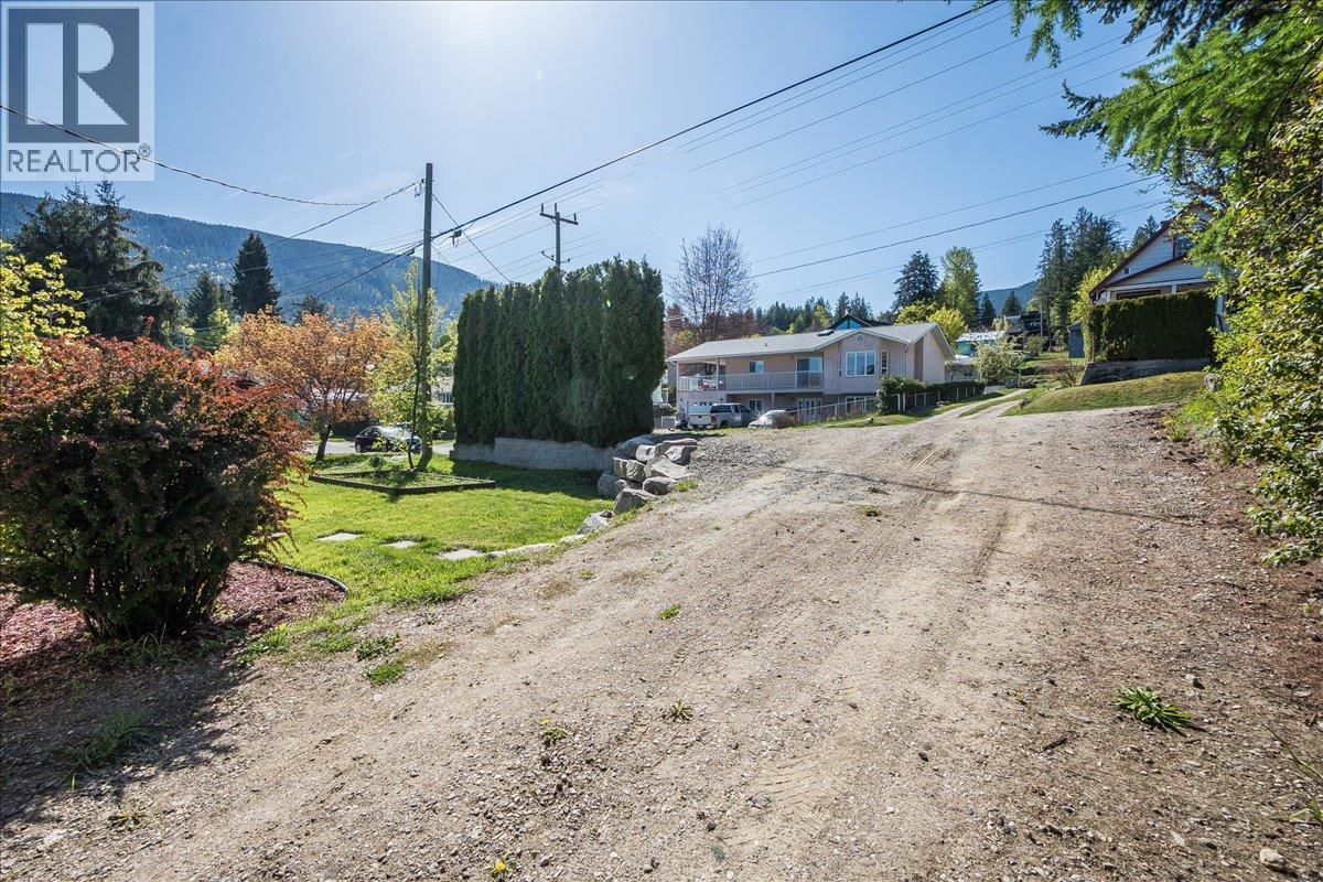 604 Wasson Street, Nelson, British Columbia  V1L 3G7 - Photo 74 - 10372622