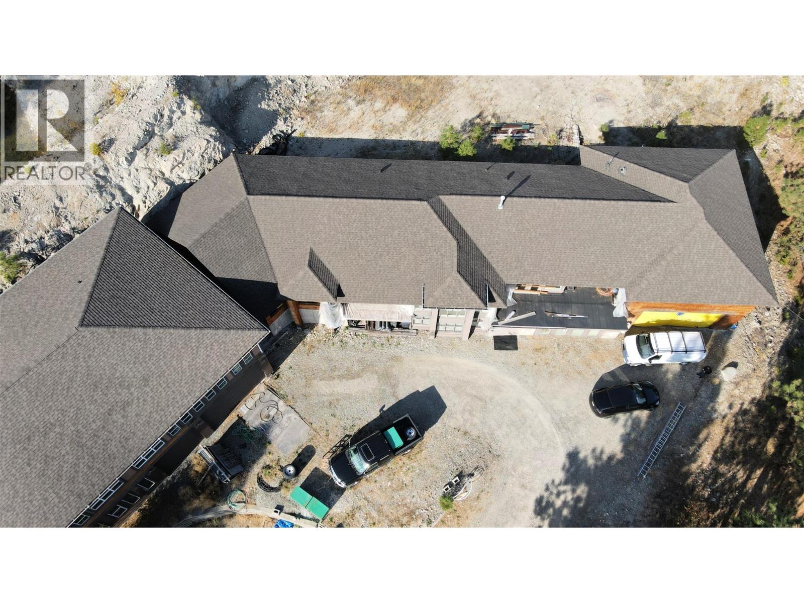 5621 Harrington Court, Peachland, British Columbia  V0H 1X4 - Photo 2 - 10373084